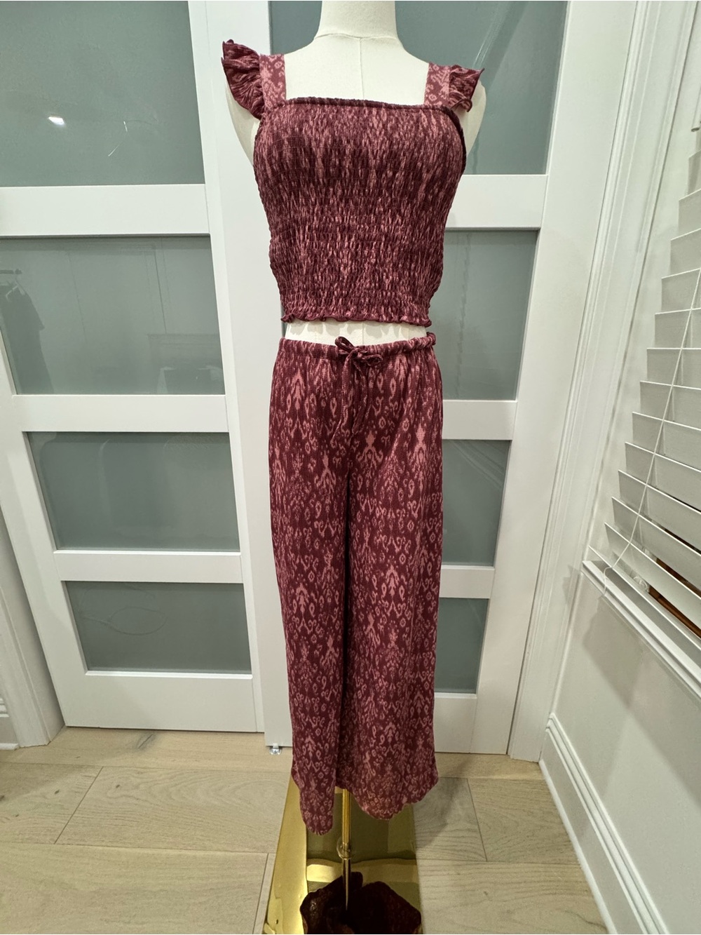 NWOT H&M Divided Wide Leg Pants Pink Burgundy Print Size XXS